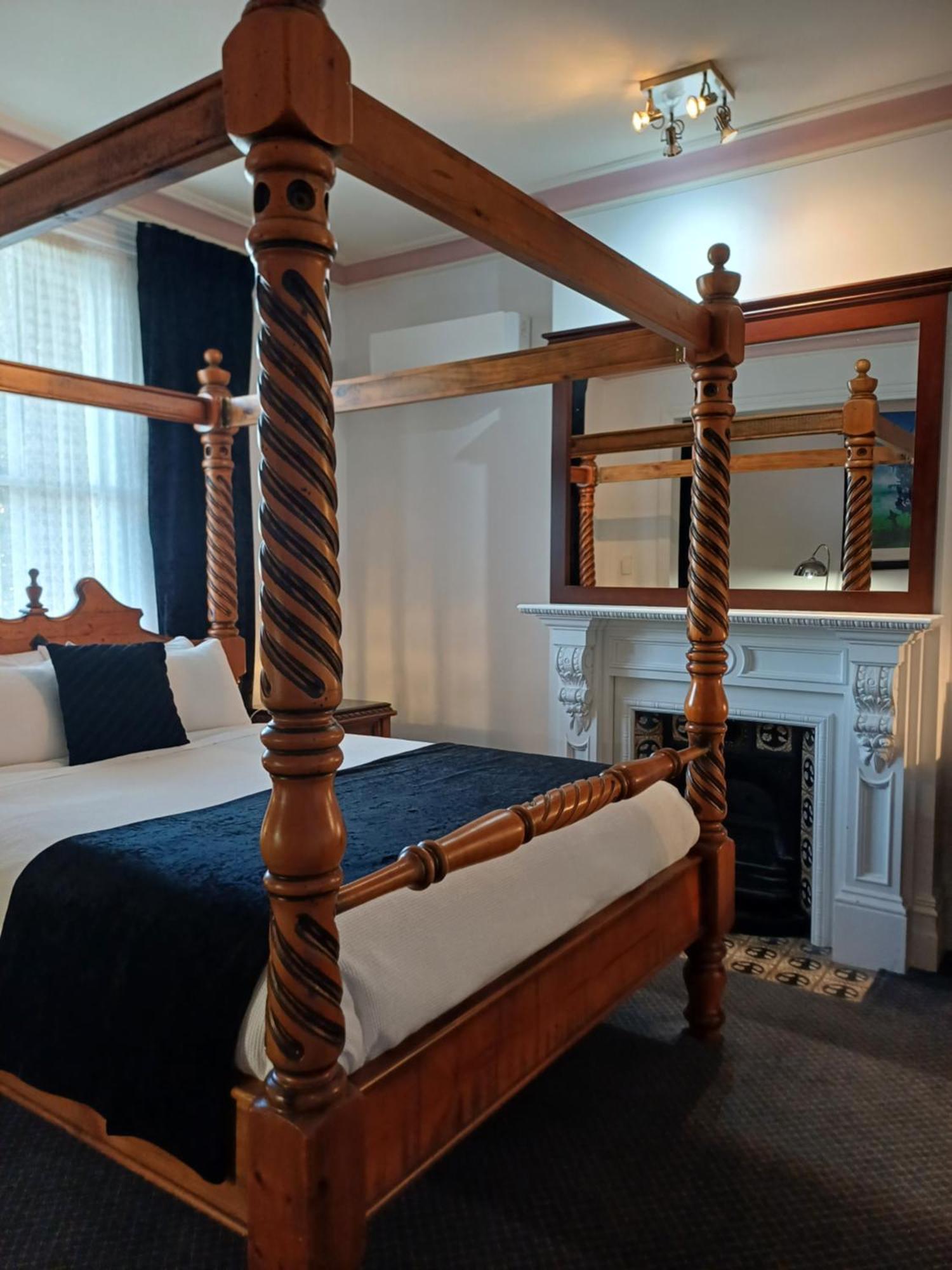 Art Hotel On York Лонсестън Екстериор снимка